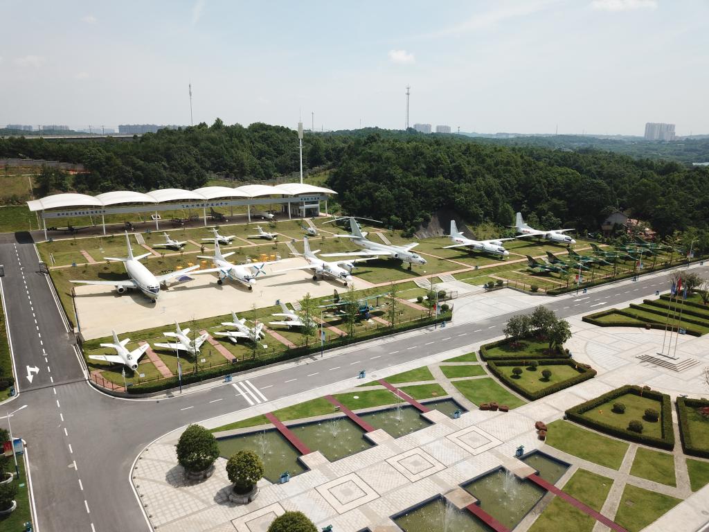 助力构建教师专业发展支持服务体系